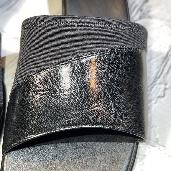 A. Marinelli Black Leather Low Heeled Sandals - Size 8.5 M - Picture 3 of 16